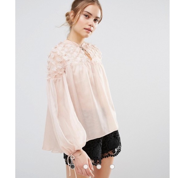 Endless Rose Tops - NWT Endless Rose Size L Sheer Floral Applique Top